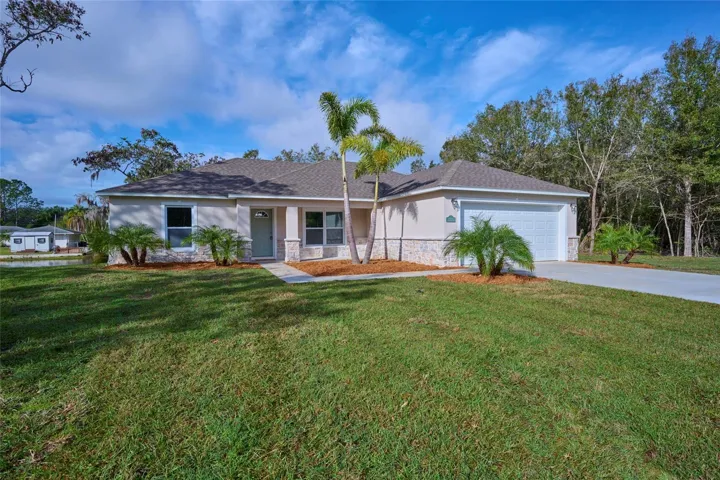 Beautiful curb appeal!