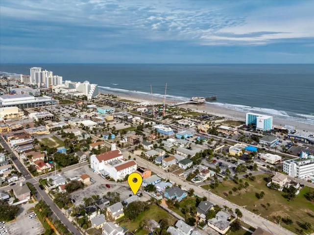 Walk to the Daytona Beach Main Street Pier!