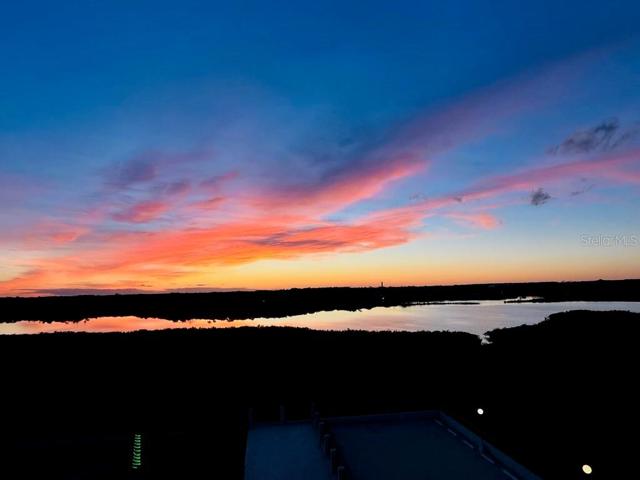 Wow Intracoastal and Marsh Views!