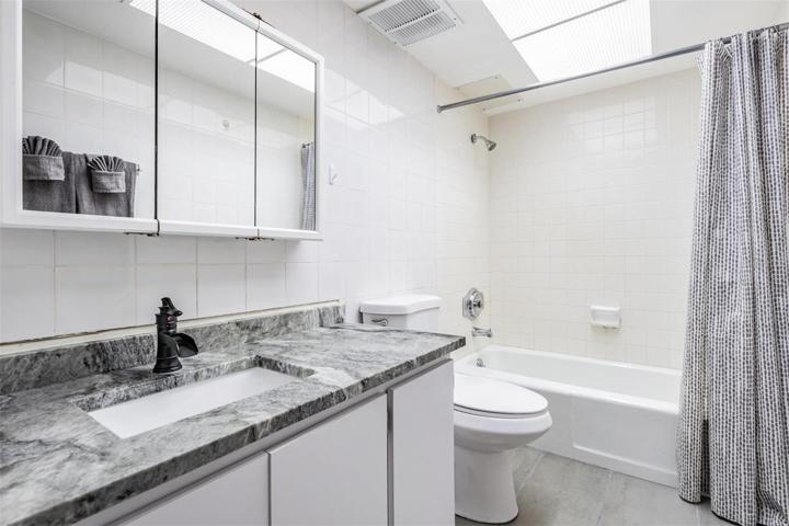 En Suite Bath