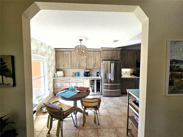 Eat-In Kitchen!