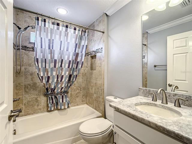 Tiled Full Bath