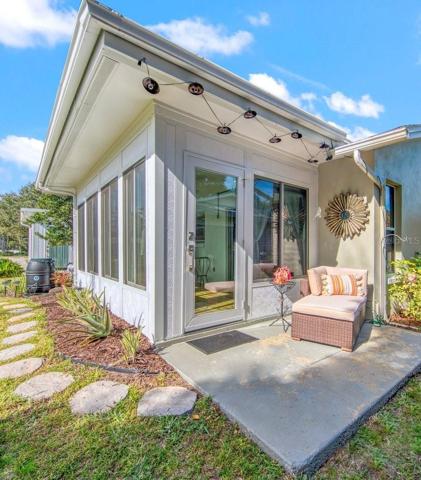 Private rear patio makes a nice outdoor retreat~
