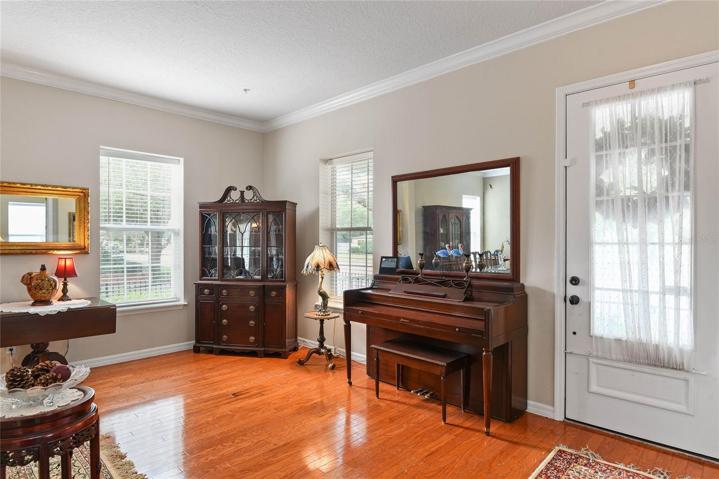 Living Room with Front Exposure