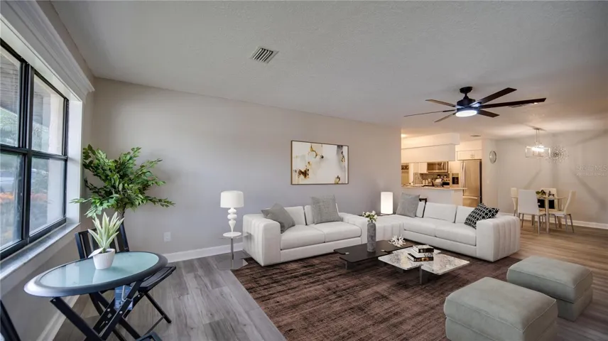 Living room(Virtually Staged)