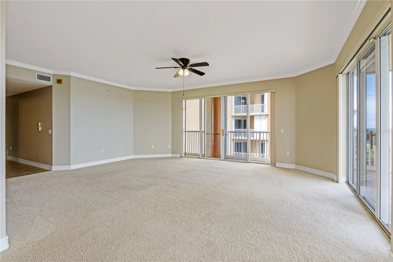 Titusville, Florida 32780, 3 Bedrooms Bedrooms, 0 ,3 BathroomsBathrooms,Residential,For Sale,WASHINGTON,0,V4933902