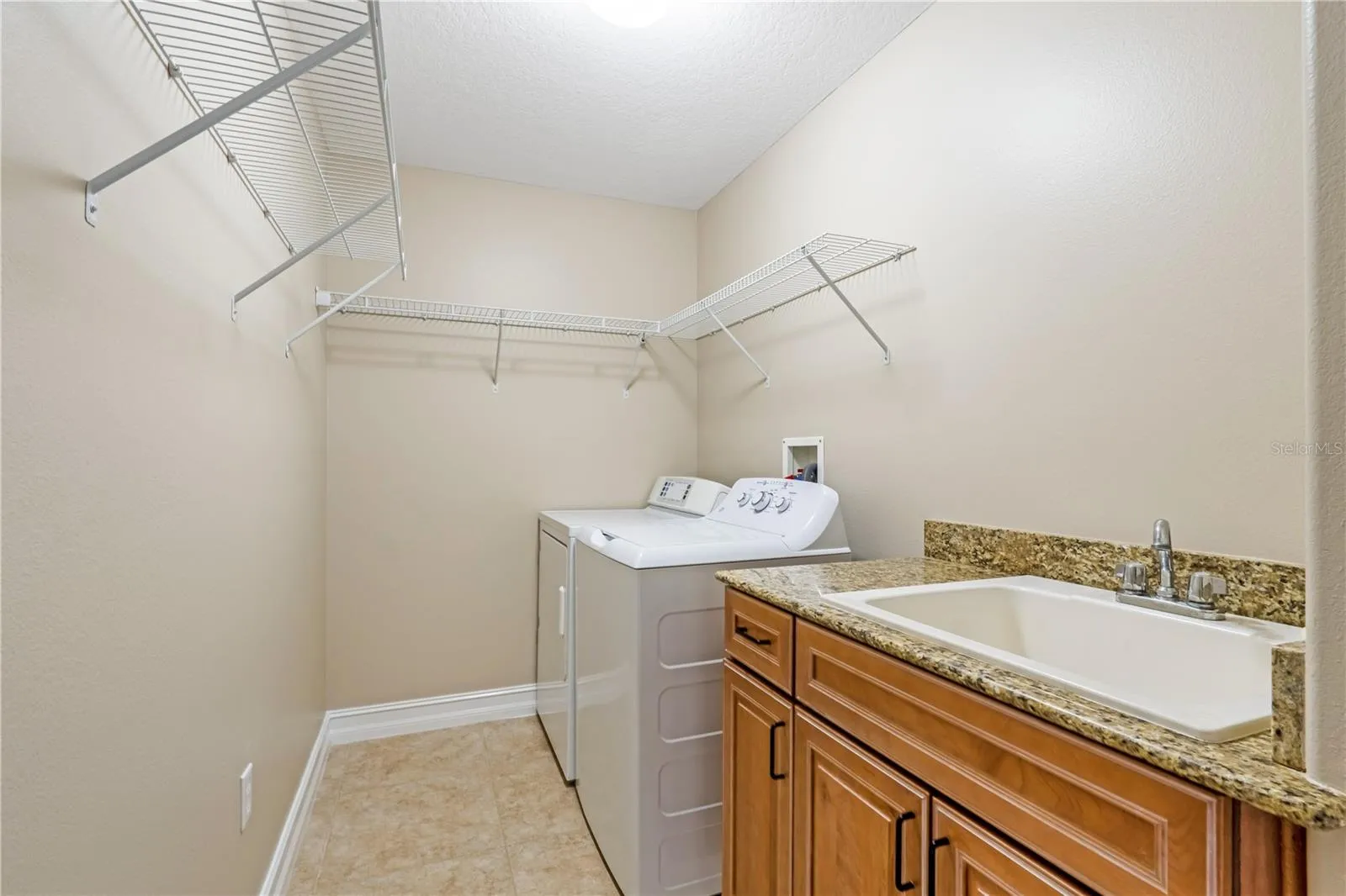 Titusville, Florida 32780, 3 Bedrooms Bedrooms, 0 ,3 BathroomsBathrooms,Residential,For Sale,WASHINGTON,0,V4933902