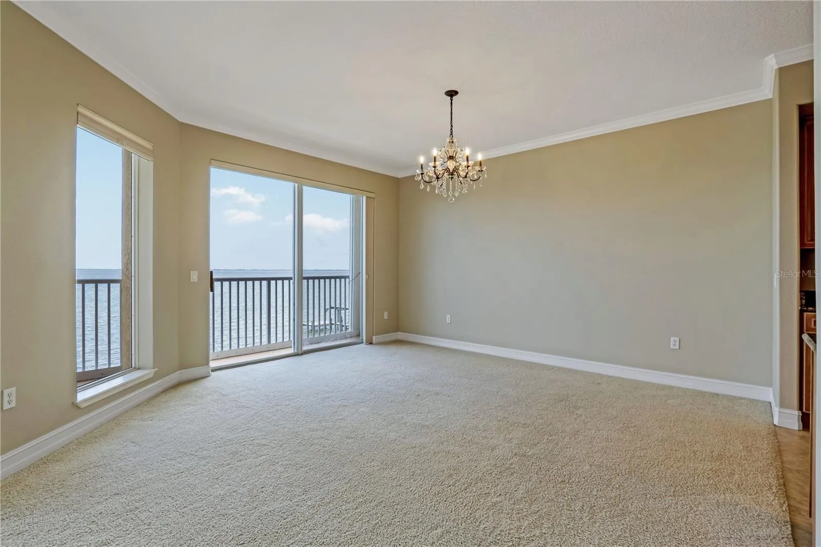 Titusville, Florida 32780, 3 Bedrooms Bedrooms, 0 ,3 BathroomsBathrooms,Residential,For Sale,WASHINGTON,0,V4933902