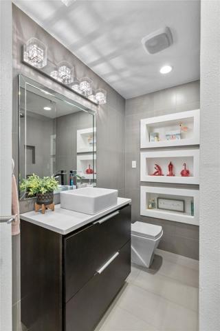 Guest BR with step in Shower