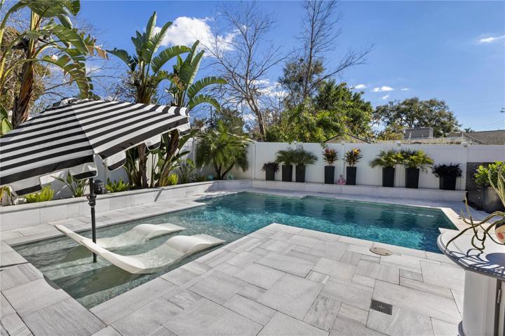 Tropical Landscaping