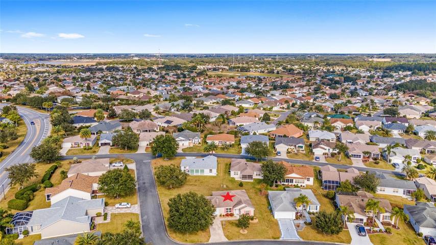 Looking NORTH: Odell Circle (far L) intersects w/ Banberry Run 1 block north of subject property. Lisette Way (center) runs on west side of the home & intersects w/ Alora Street (center bottom).