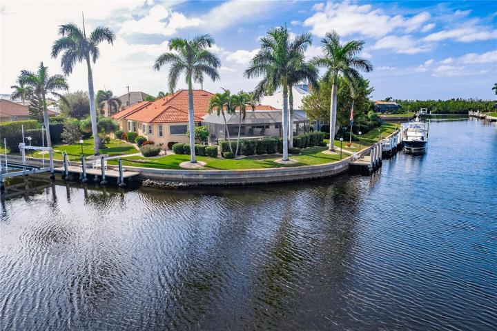 TIP LOT WITH VIEW OF INTERSECTING CANALS