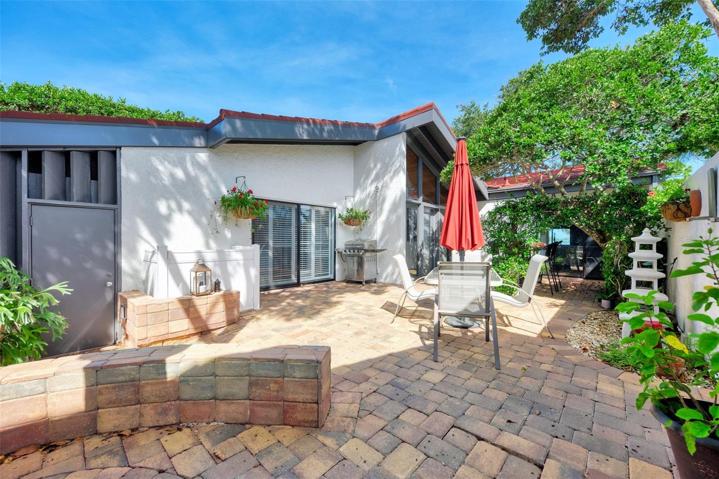 Private Courtyard