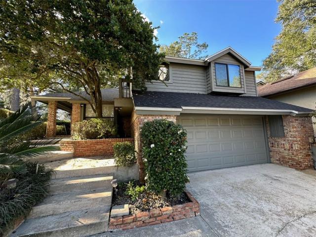 Front View - Flat Driveway