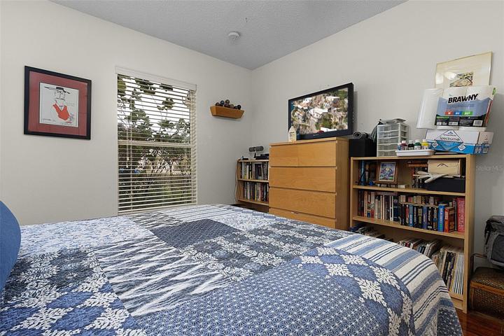 2nd bedroom
