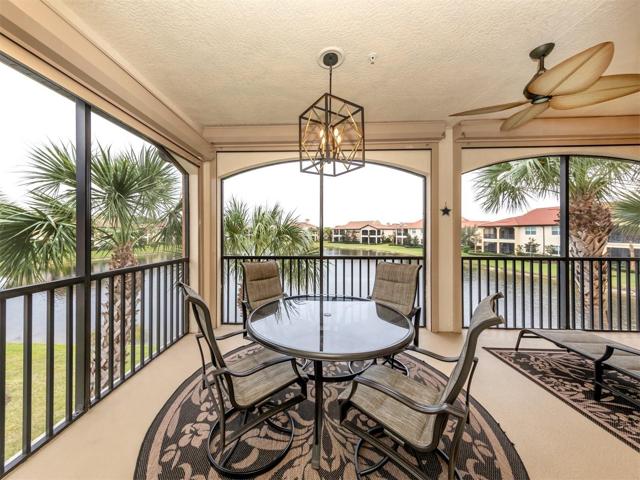 Beautiful Views of Water Fountain