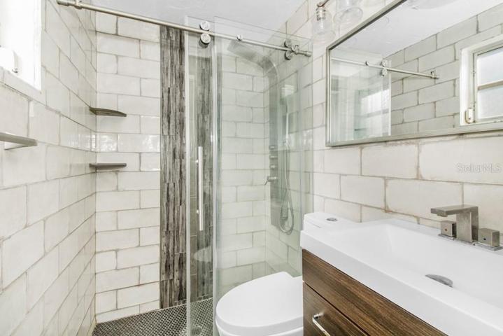 Primary Bedroom En Suite Bathroom