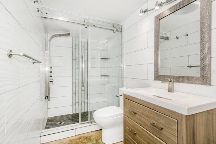 2nd Bathroom
