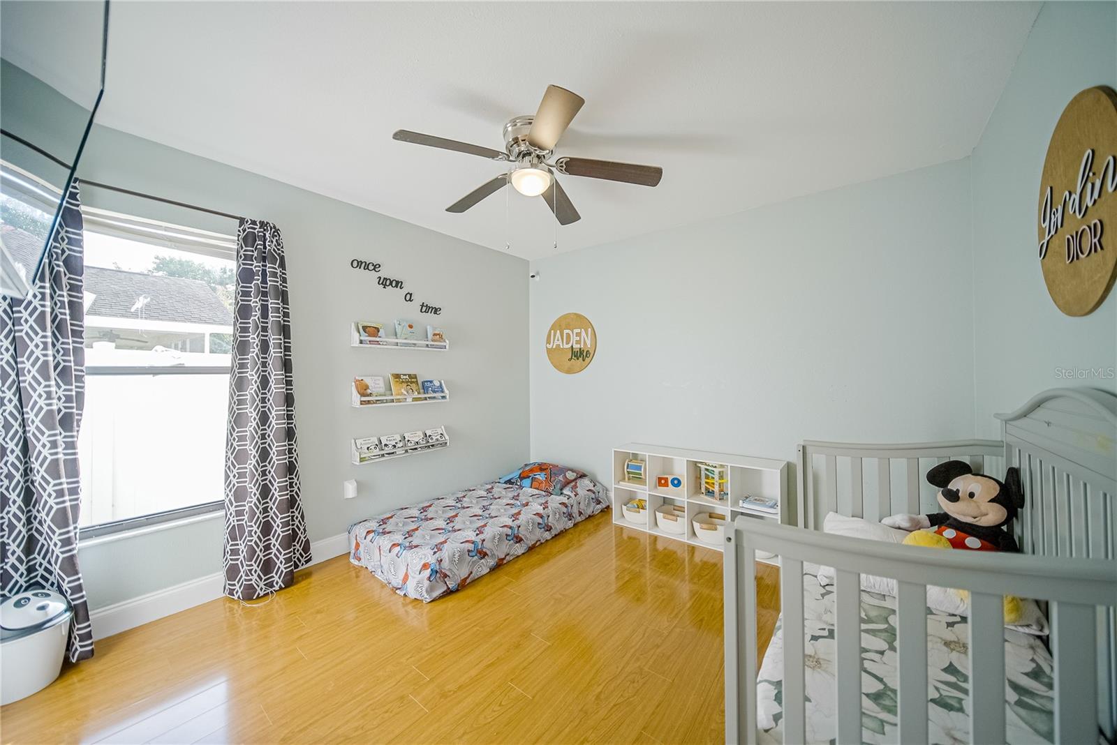 2nd bedroom