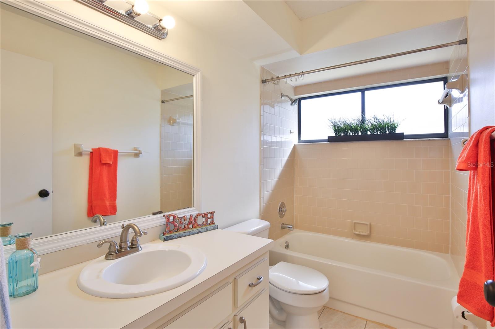 2nd bathroom