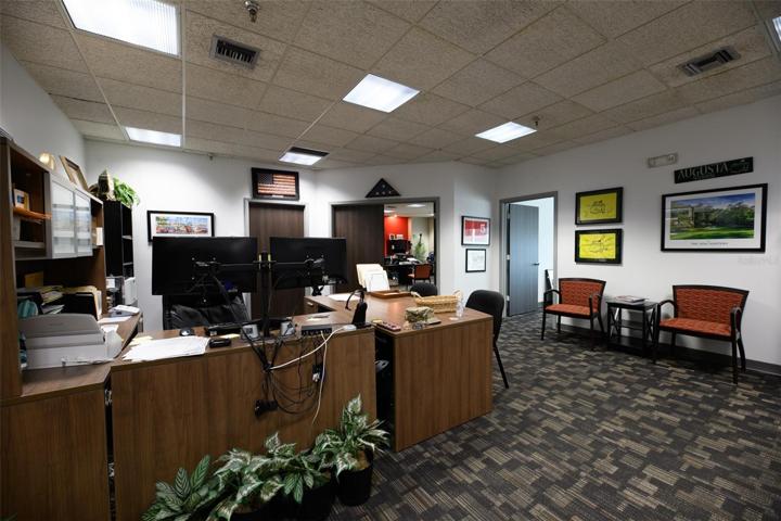 Executive Assistant Area