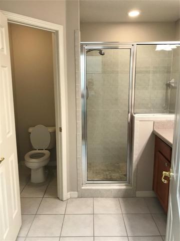 En-suite Bath with separate toilet