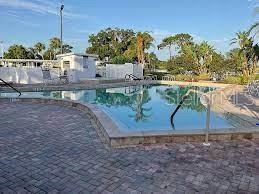 Community pool