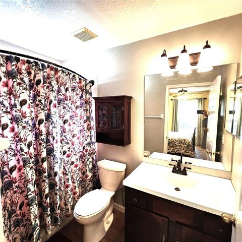 En-Suite Master Bathroom
