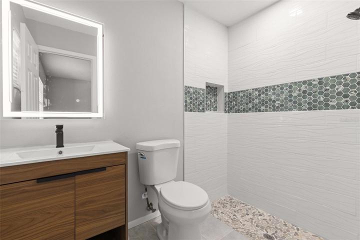ensuite bath