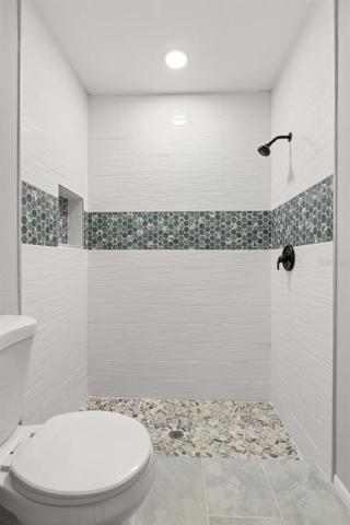 ensuite shower