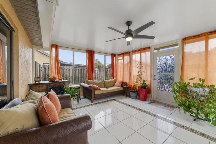 FLORIDA ROOM.