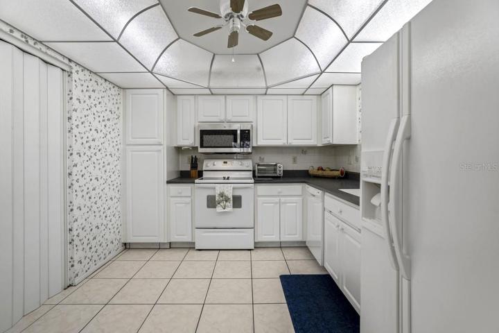 Roomy Kitchen