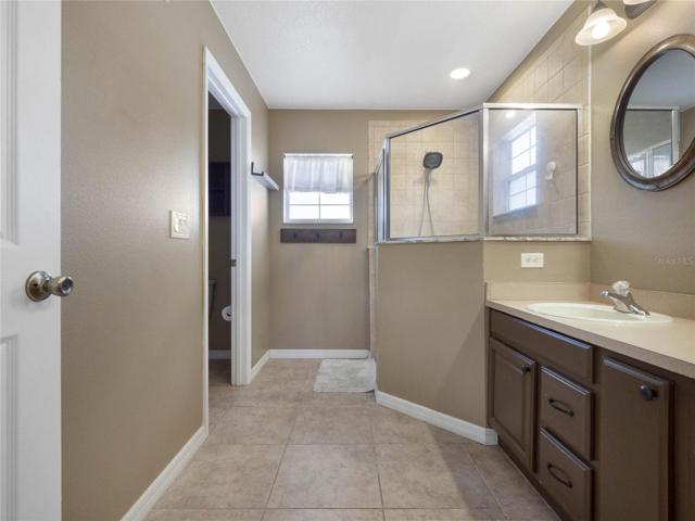 Primary en-suite