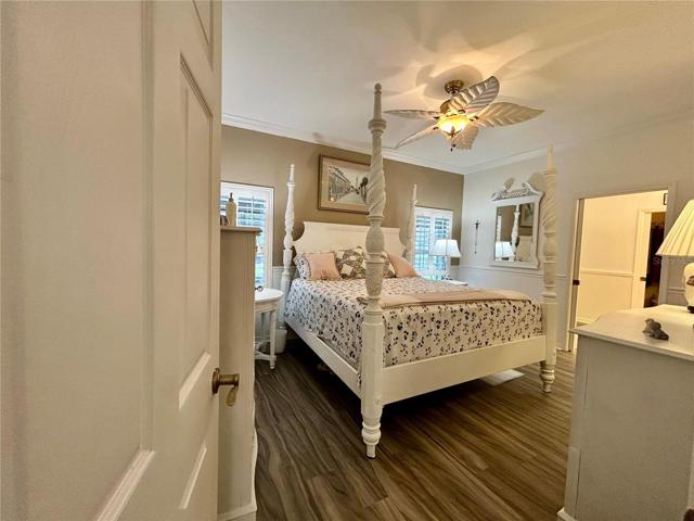 Master bedrooom