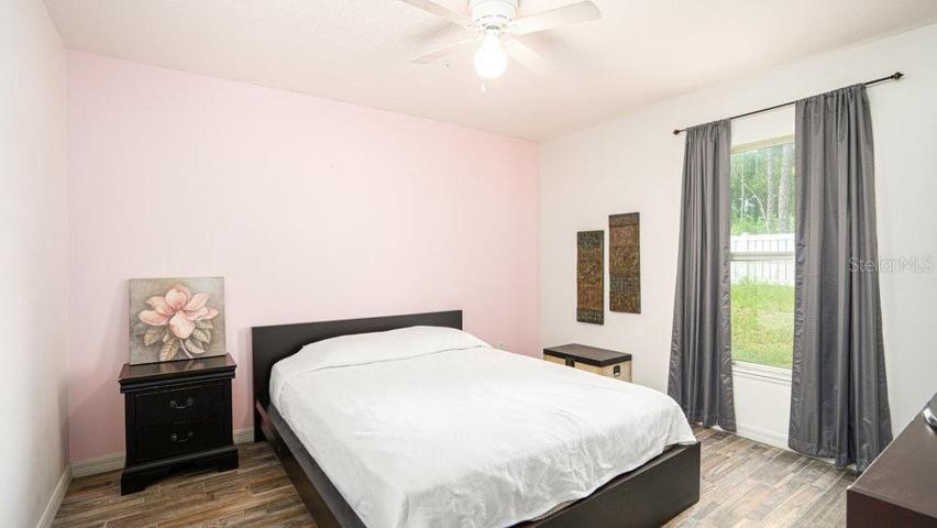 Guest bedroom 2