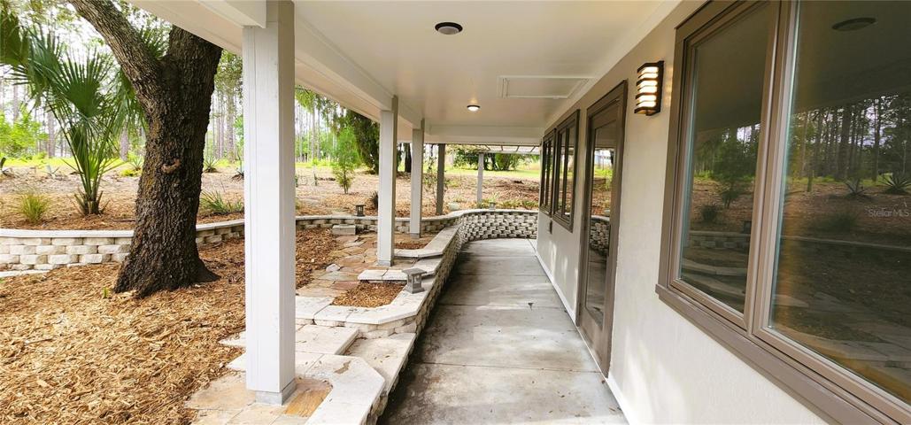 MIL Porch