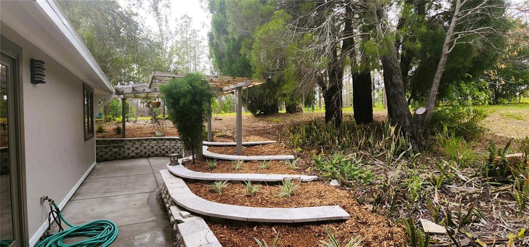 MIL Trellis