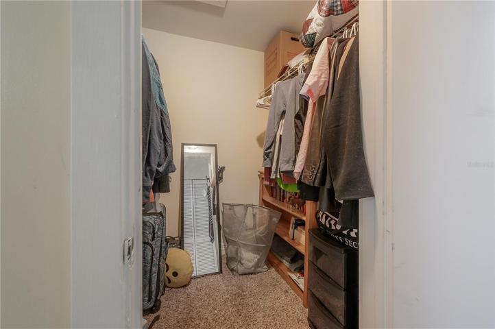 walk-in closet