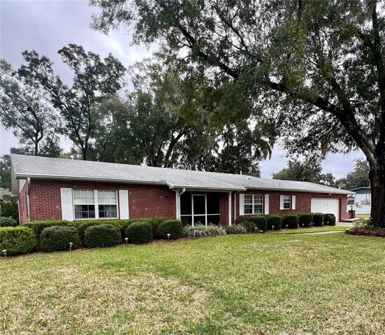 Well maintained home w 2016 roof