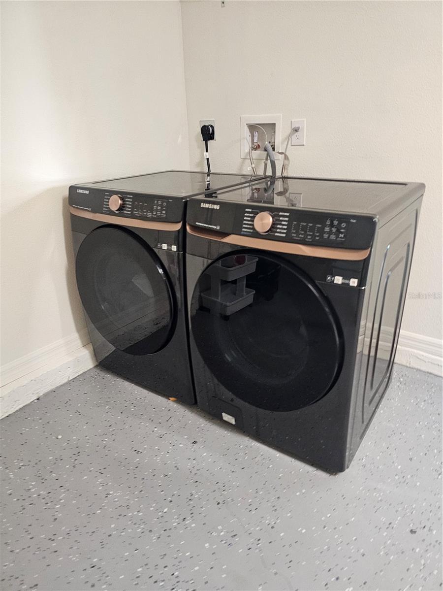 WASHER DRYER SET