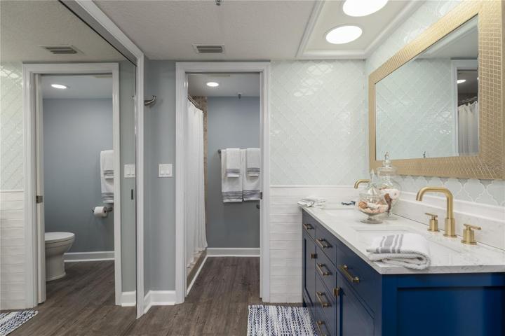 Master bath, ensuite