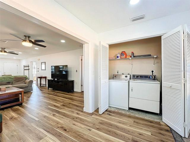 WASHER/DRYER IN BONUS ROOM