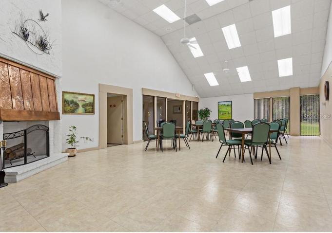 BEACON WOODS MEETING ROOM