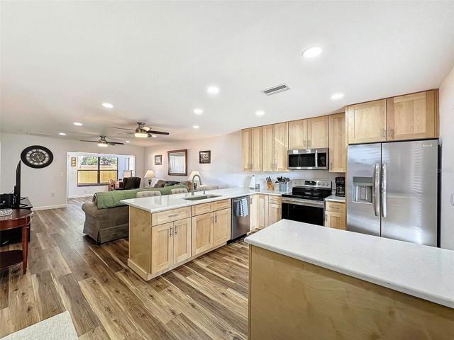BEAUTIFUL NEW KITCHEN