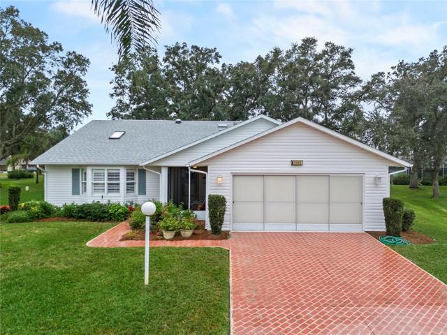 BRAND NEW ROOF on  this custom, 1,716 sq. ft. 2 bed, 2 bath plus Bonus room.