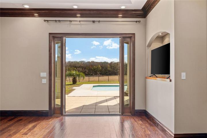 French door private entry from primary bedroom