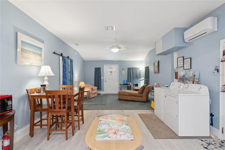 kitchen/dining area looking into living area
