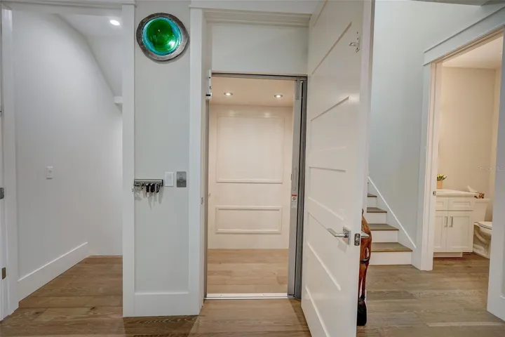 Private elevator