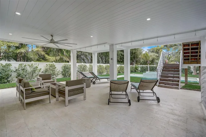 Nice undercover patio area