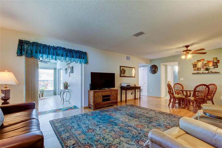 Expansive Living Room (15.11' x 14.6')!